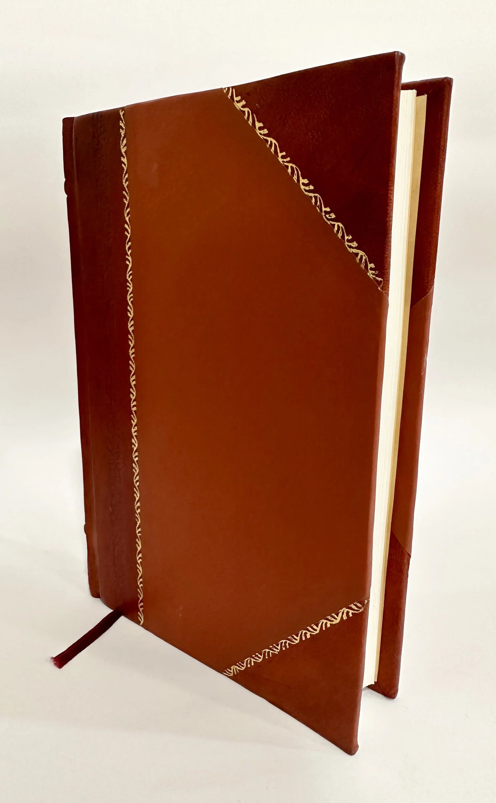Latin America and the War. Sizepecial Memorandum / Barrett, John,PeRez-Verd/1Ia, Benito Javier. (1919) (1919) [Leather Bound]