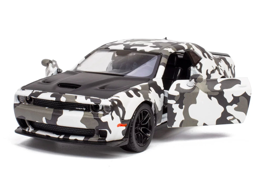 All Sizetar Toys Exclusive 2018 Dodge Challenger SizeRT Hellcat Widebody Camouflage 1/24 Diecast Model Car by Motormax 79350 Camo