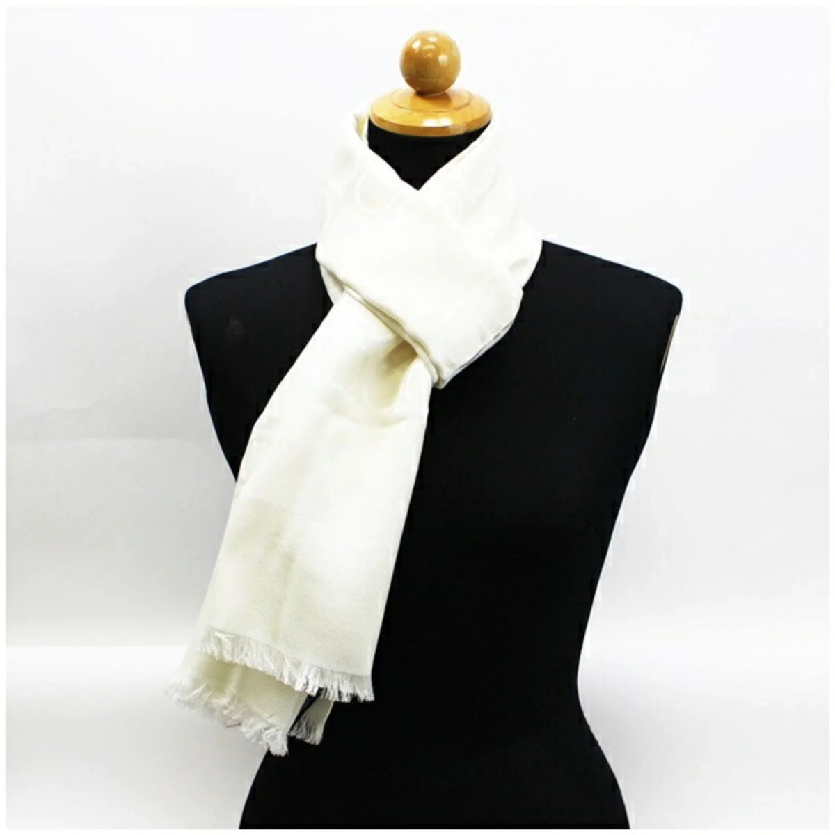 Pre-Owned Sizealvatore Ferragamo silk x wool stole white Gancini pattern AB rank SizeALVATORE FERRAGAMO ladies (Good)