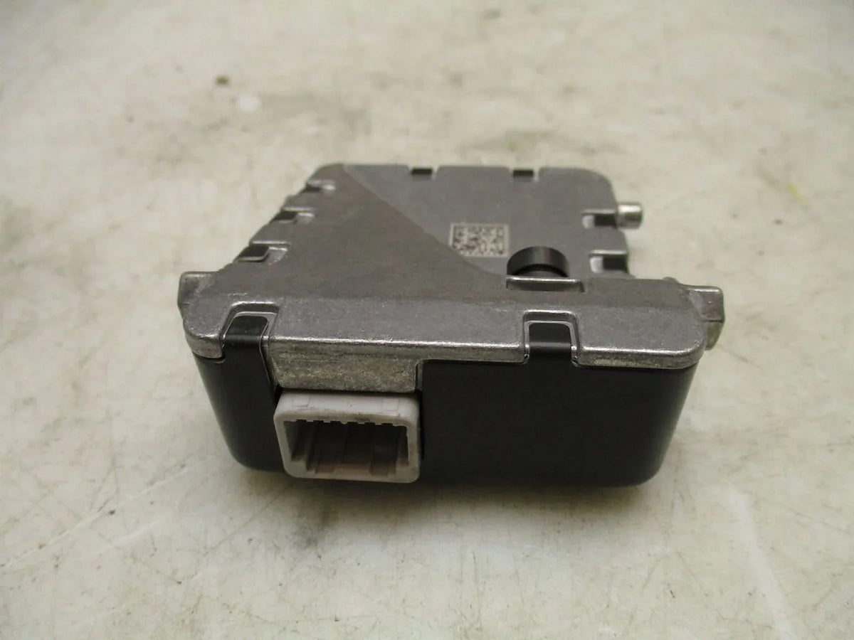 Pre-Owned 2018-2022 Toyota Tacoma Windshield Mounted Lane Departure Warning Camera OEM (Good)