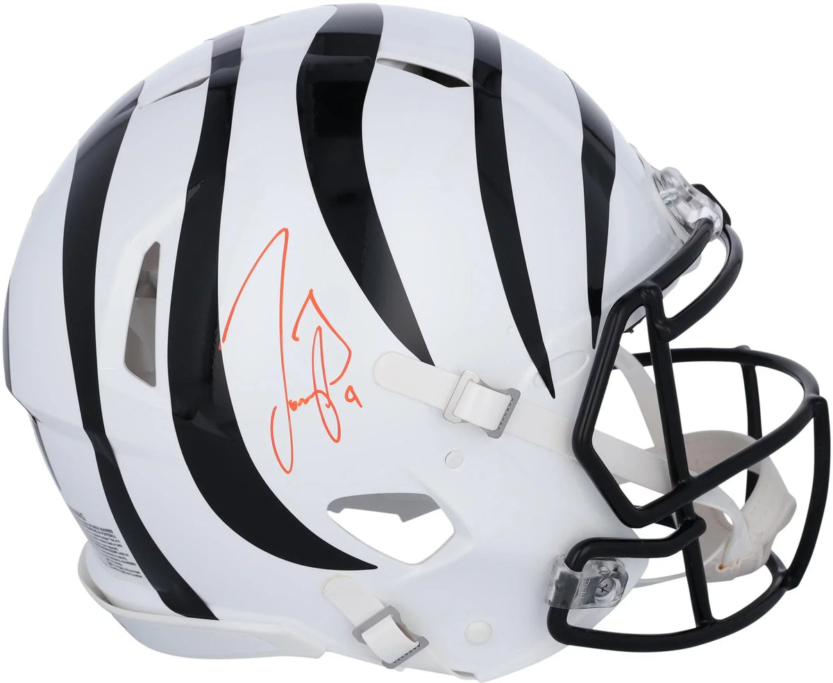Joe Burrow Cincinnati Bengals Autographed 2022 Alternate Riddell Sizepeed Authentic Helmet - Fanatics Authentic Certified