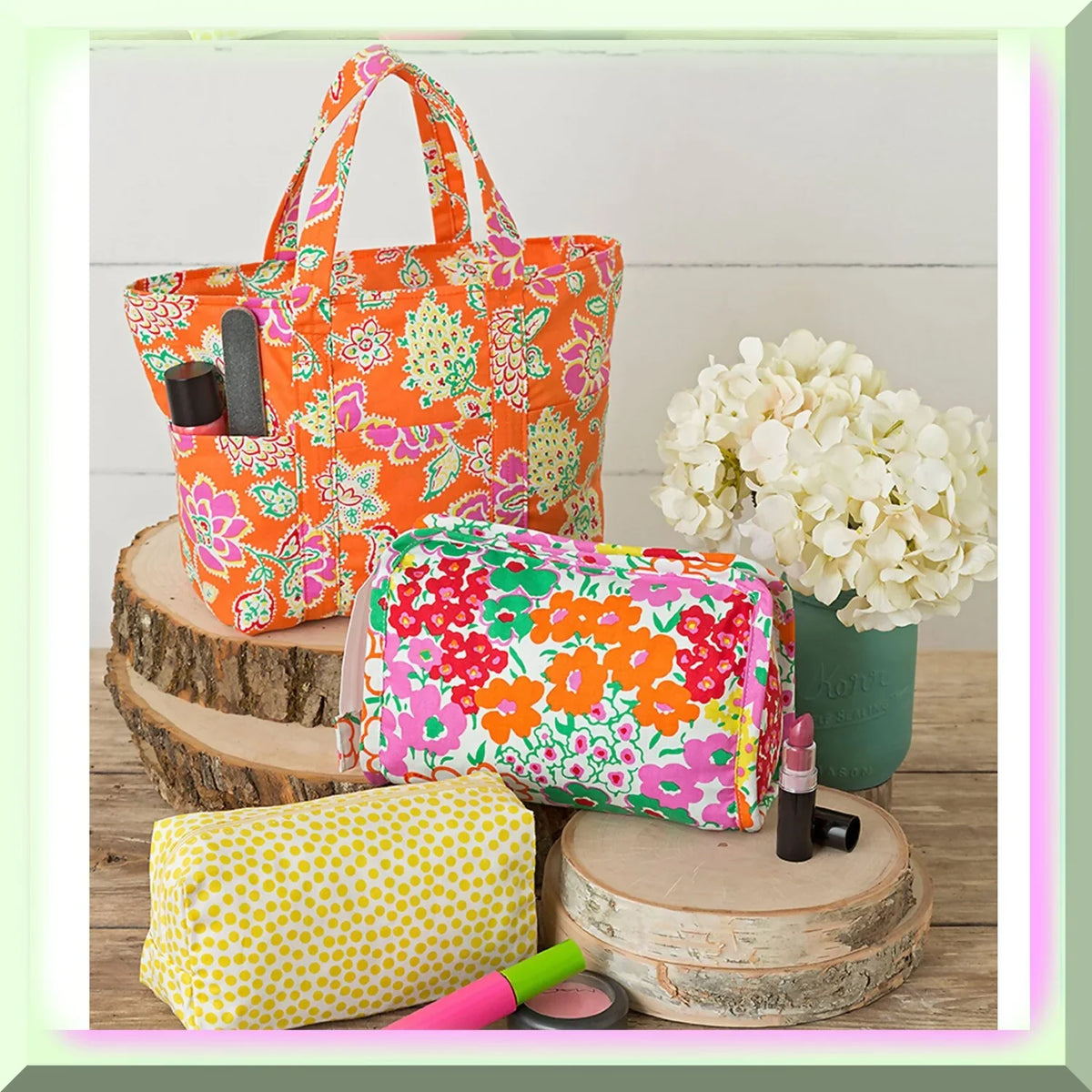 Cosmetic Couture Carryall - Chic Sizeewing Pattern Tote Bag, Versatile & Sizetylish, Code 9310, One Sizeize, Ivory